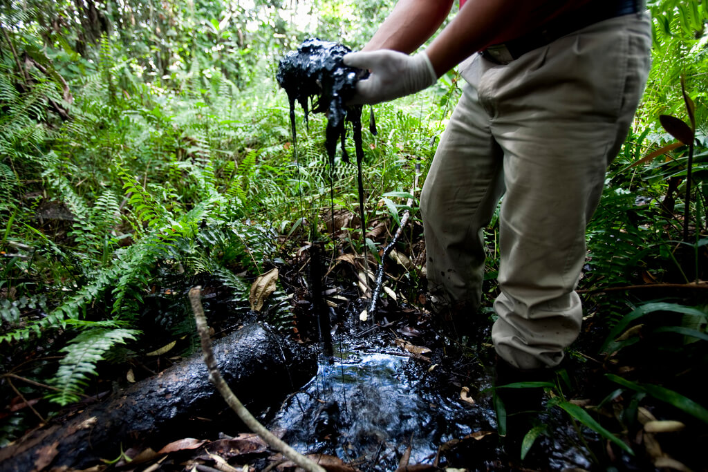 chevron-oil-pollution-ecuador-1